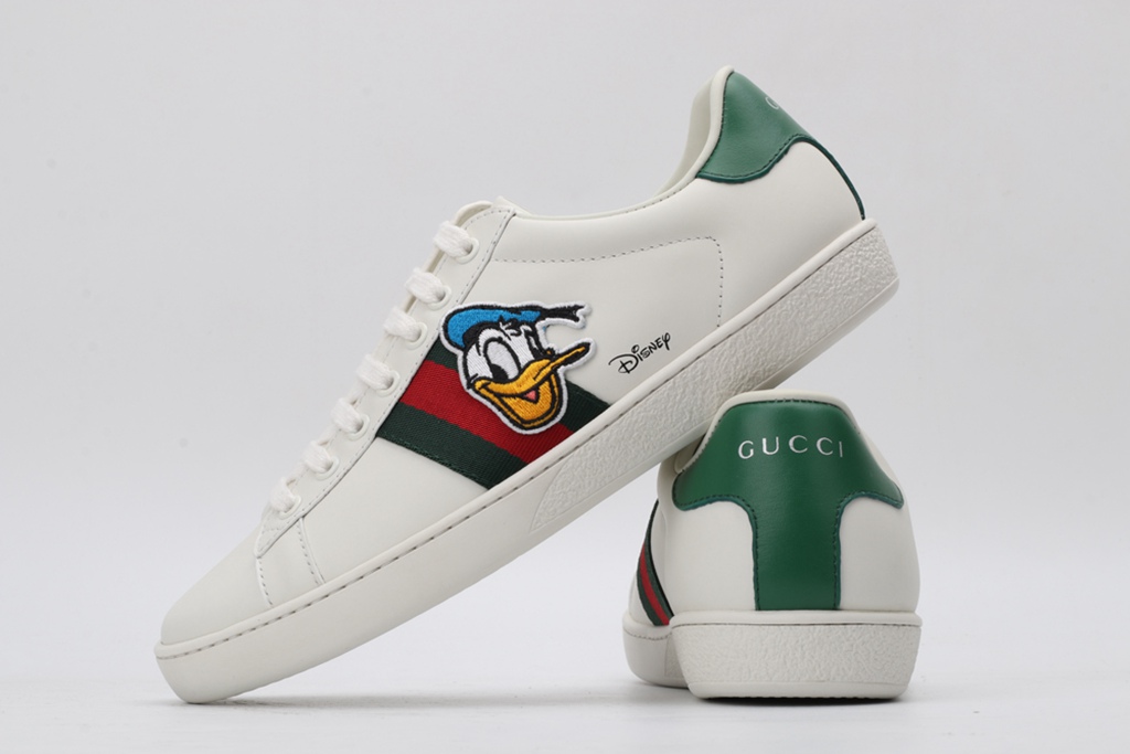 Women s Disney x G*UCCI Donald Duck Ace sneaker